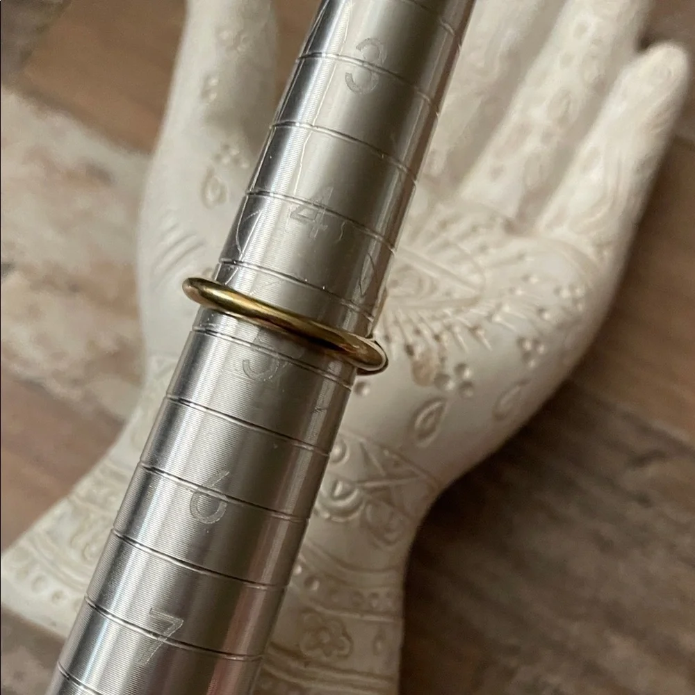 Elegant Gold and Pink Ring - Picture 6 of 6